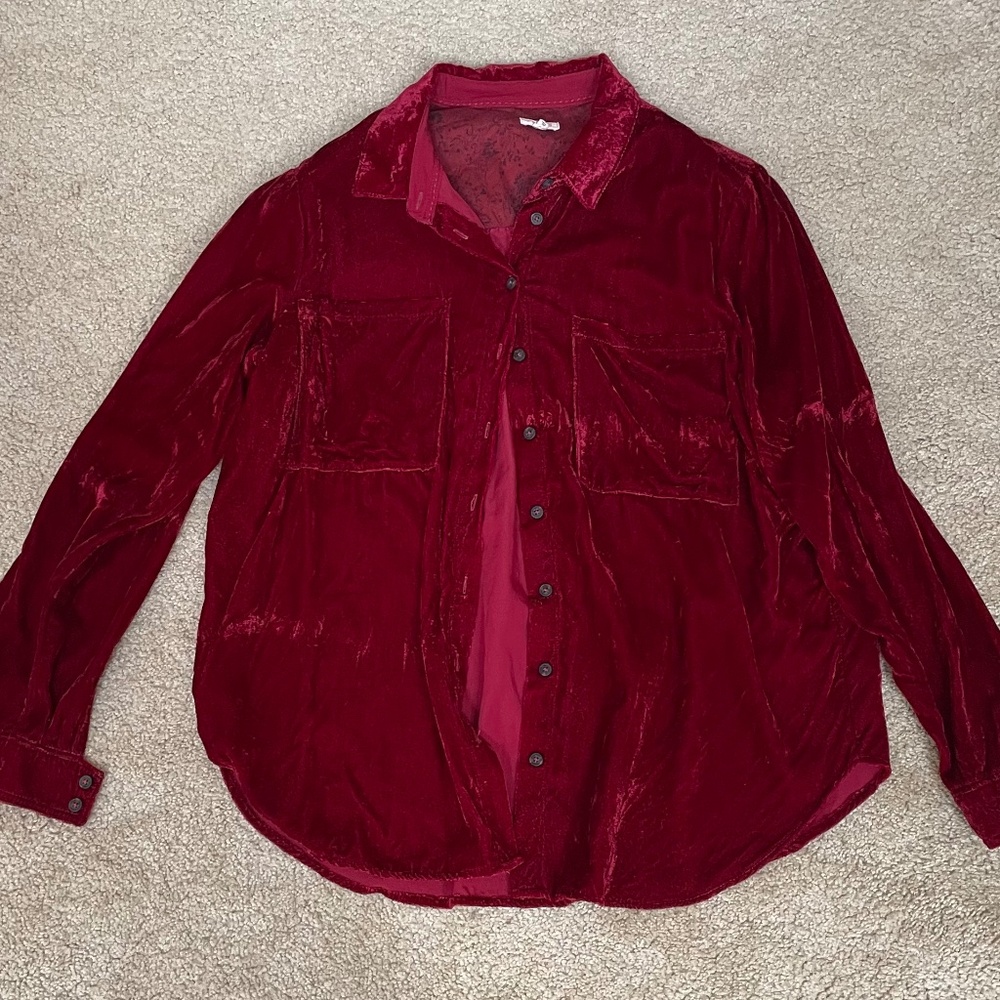 Women’s velvet button up top
